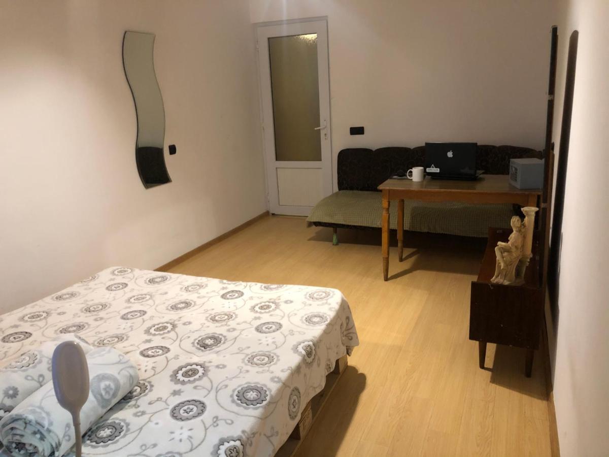 4 Friends Hostel Erivan Dış mekan fotoğraf