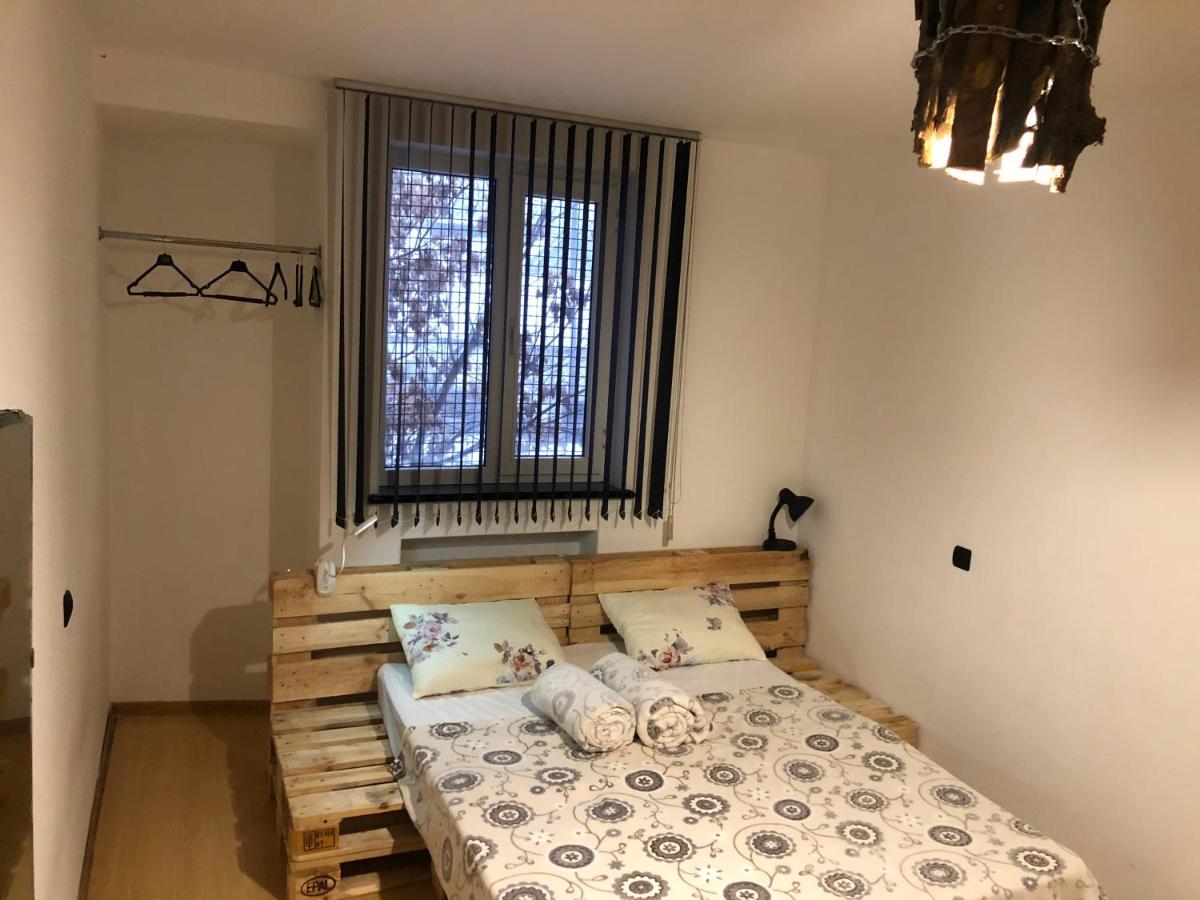 4 Friends Hostel Erivan Dış mekan fotoğraf