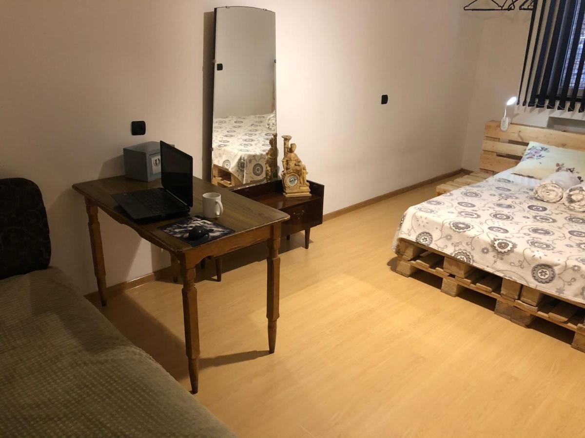 4 Friends Hostel Erivan Dış mekan fotoğraf