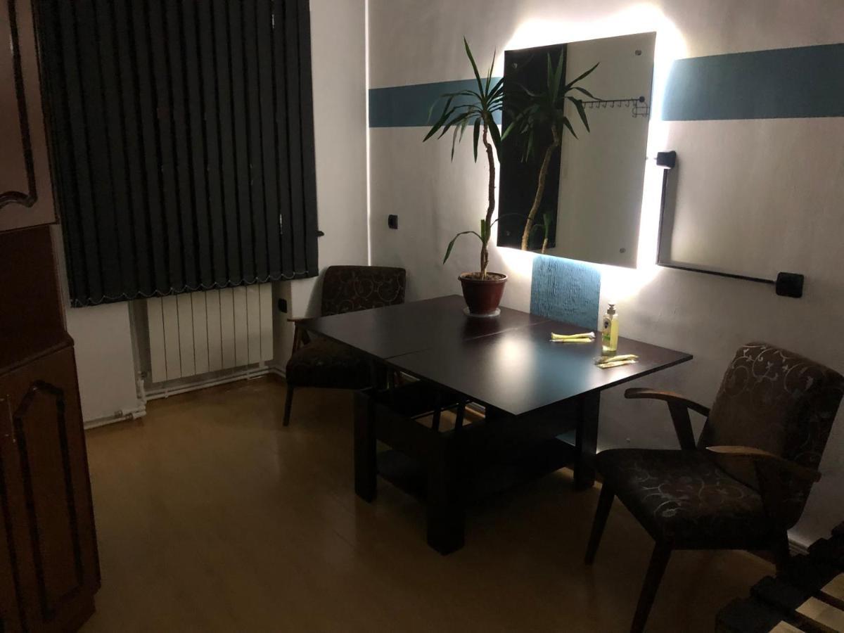 4 Friends Hostel Erivan Dış mekan fotoğraf