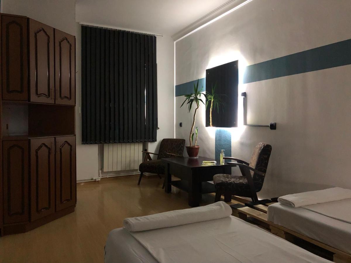 4 Friends Hostel Erivan Dış mekan fotoğraf