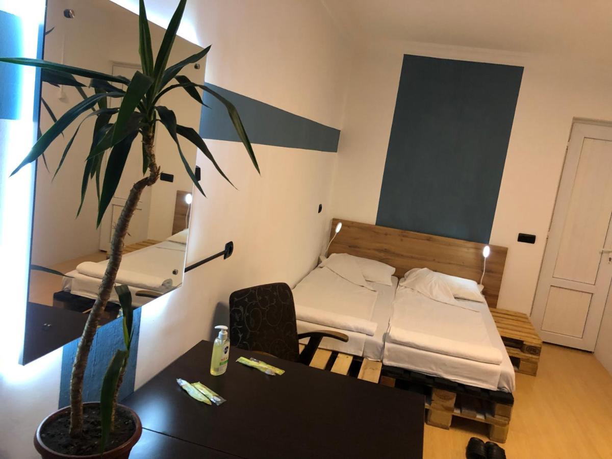 4 Friends Hostel Erivan Dış mekan fotoğraf