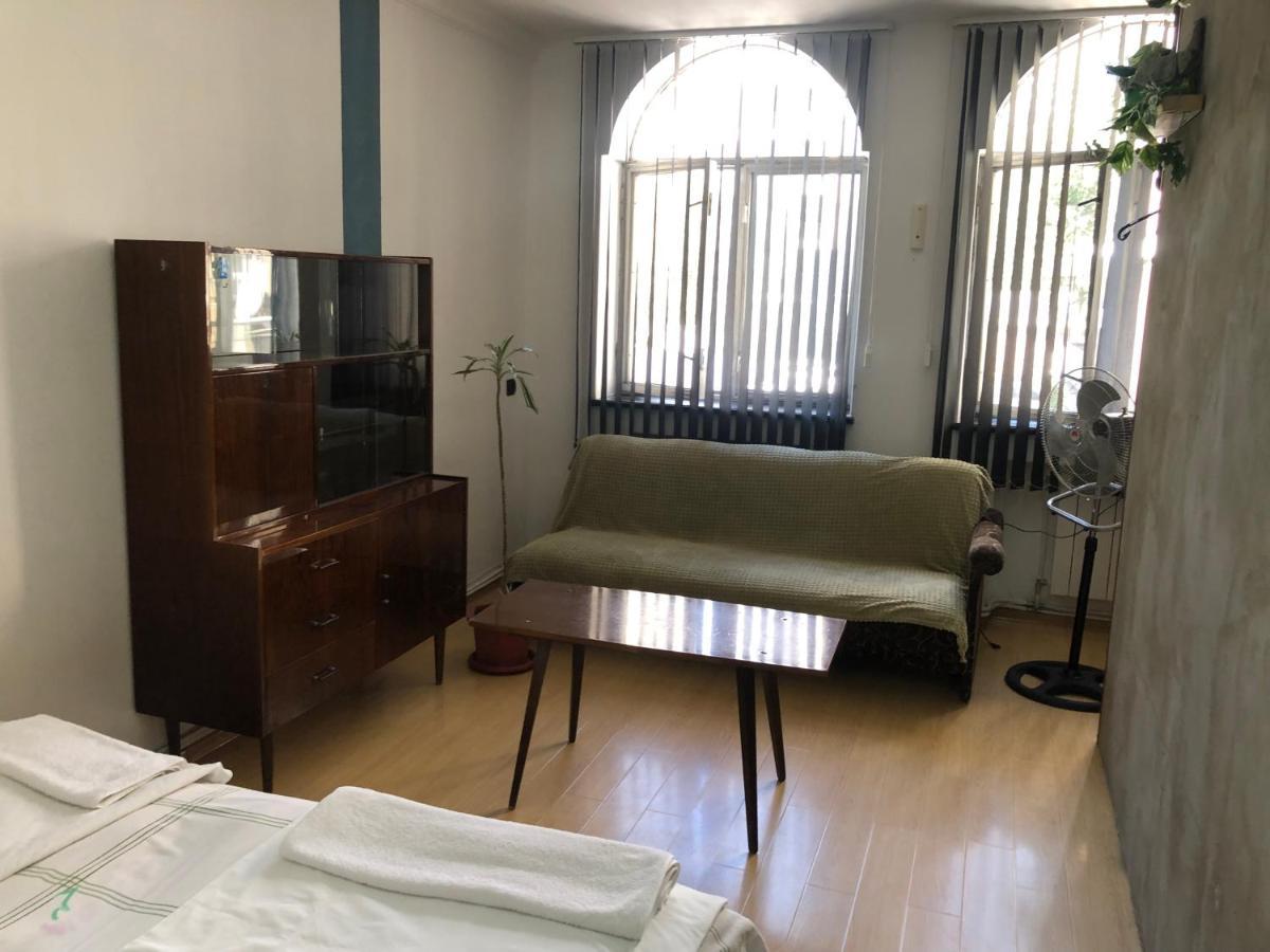 4 Friends Hostel Erivan Dış mekan fotoğraf